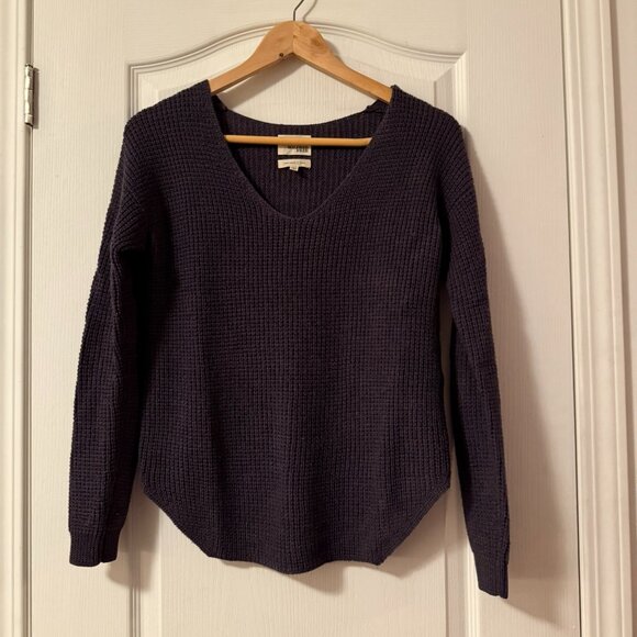 Aritzia Wilfred Free | WOLTER SWEATER WAFFLE KNIT V-NECK 100% Merino Wool | XXS - Picture 2 of 12
